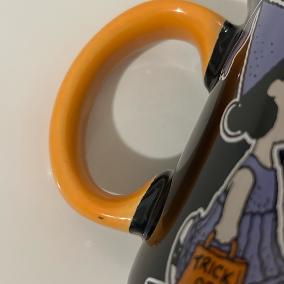 New Peanuts Black & Orange Ceramic Halloween Mug Holiday Decor Collectibles🎃🖤 - Picture 11 of 13